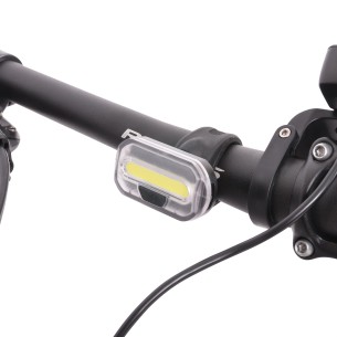 lampka rowerowa przednia, LED, białe światło, 2 x CR2032, widok na kierownicy BN94327