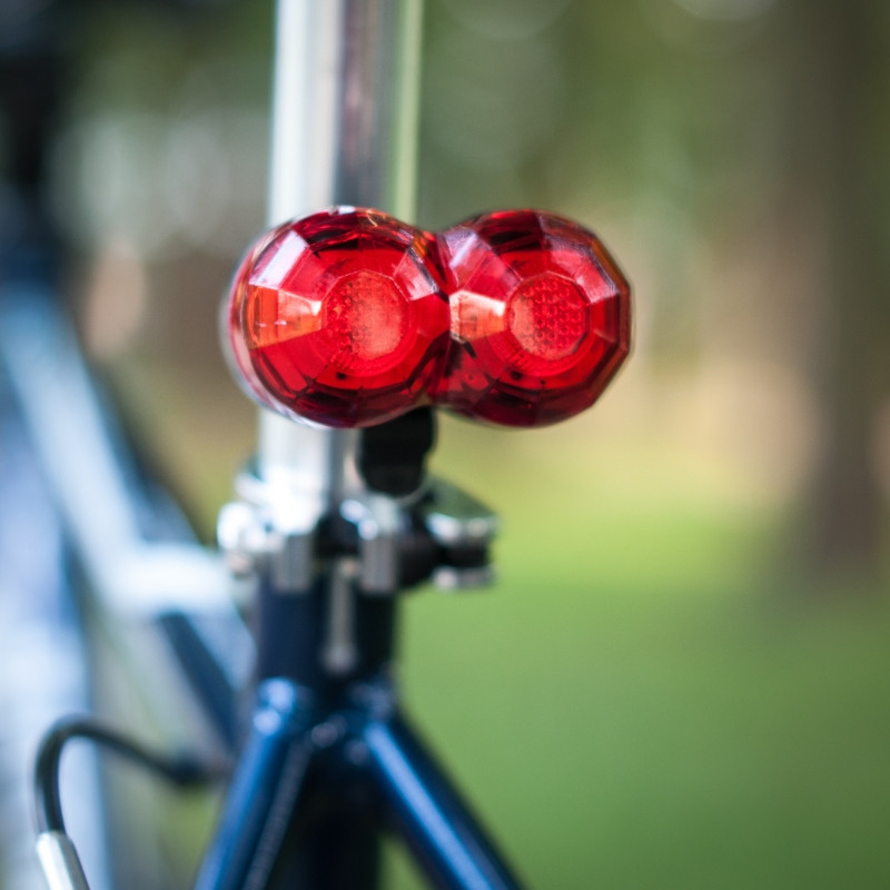 Lampka rowerowa tylna FLY