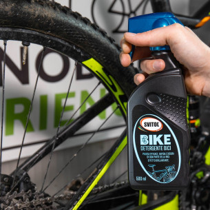 środek do czyszczenia roweru, svitol, 4475, preparat do czyszczenia roweru, jak oczyścić zabłocony rower, czyszczenie opon