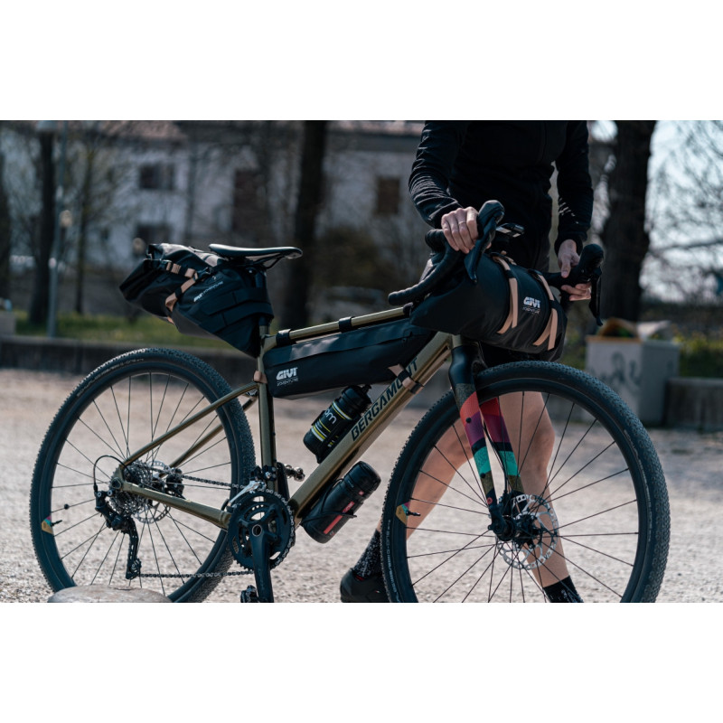 Sakwa na kierownicę GIVI CLIMB, od 9L do 14L