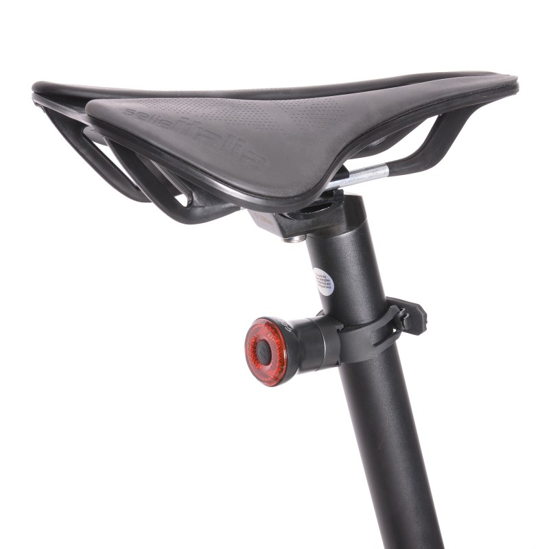 Okrągła mała i mocna lampka rowerowa dla graveli i rowerów szosowych. Montaż lampki na sztycy. BN94328