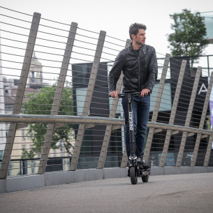 Hulajnoga elektryczna Ducati PRO III AS